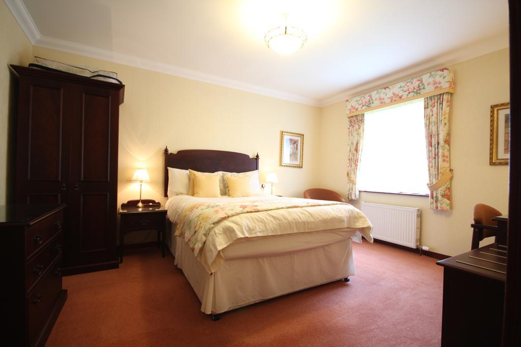 Strathburn Hotel Inverurie By Compass Hospitality Bagian luar foto