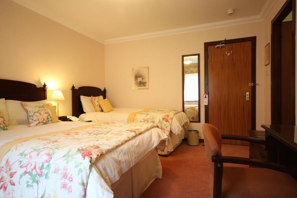 Strathburn Hotel Inverurie By Compass Hospitality Bagian luar foto