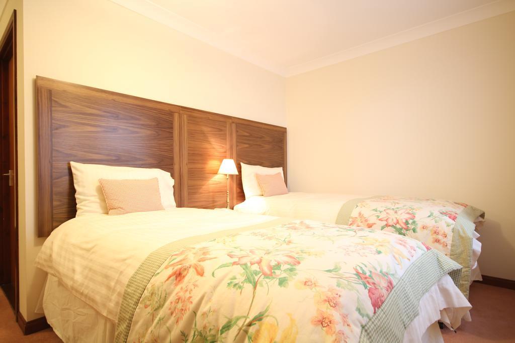 Strathburn Hotel Inverurie By Compass Hospitality Bagian luar foto