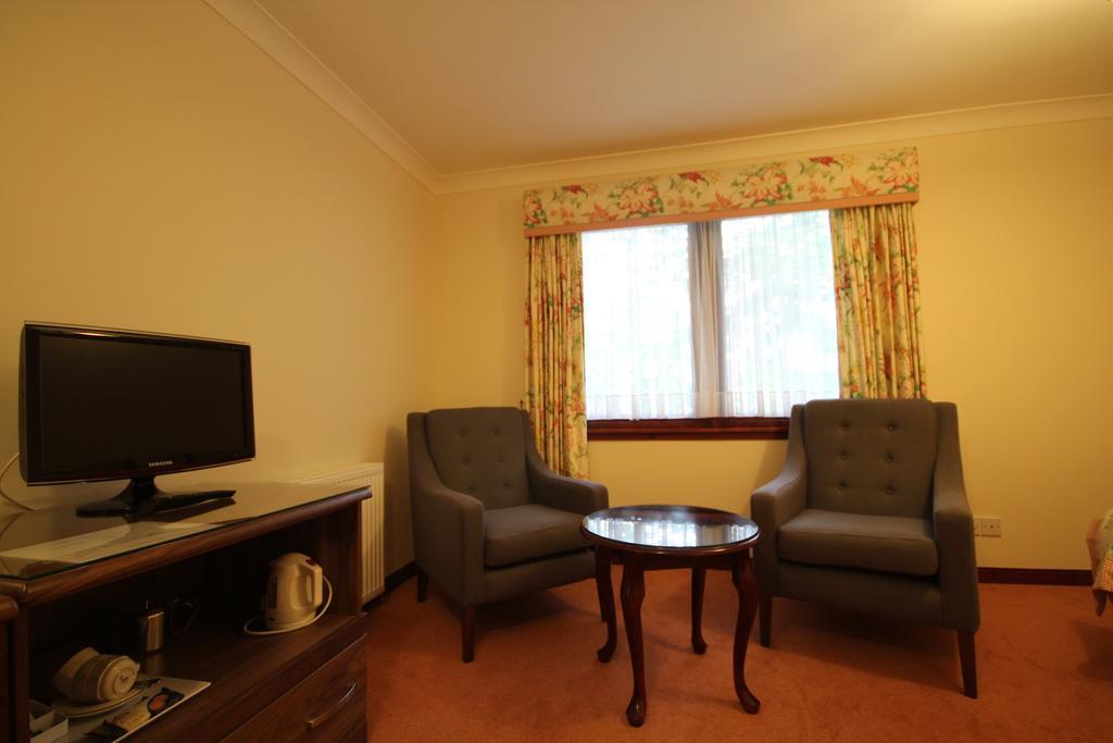 Strathburn Hotel Inverurie By Compass Hospitality Bagian luar foto