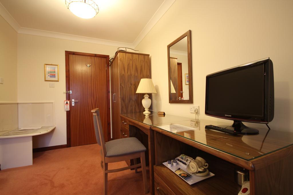 Strathburn Hotel Inverurie By Compass Hospitality Bagian luar foto