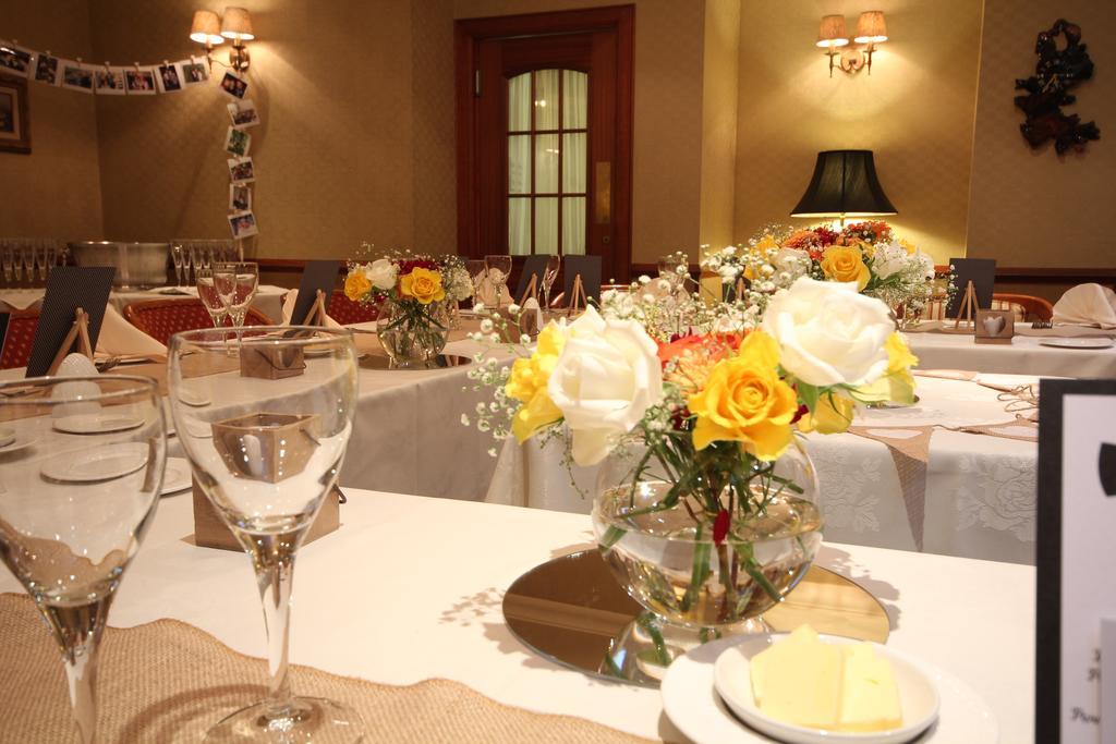 Strathburn Hotel Inverurie By Compass Hospitality Bagian luar foto