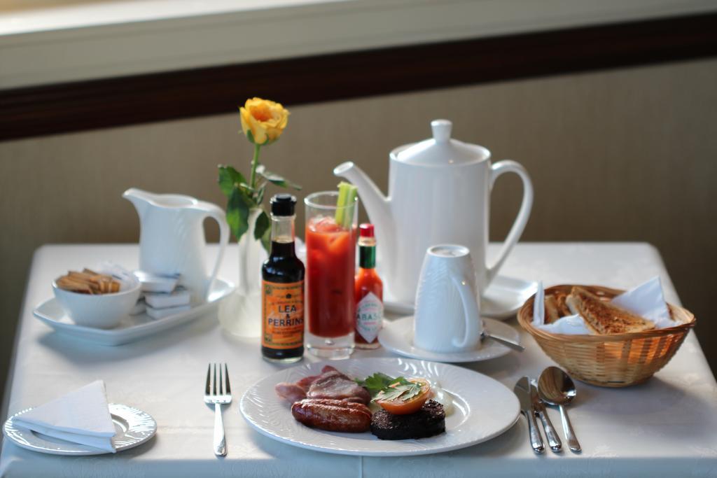 Strathburn Hotel Inverurie By Compass Hospitality Bagian luar foto