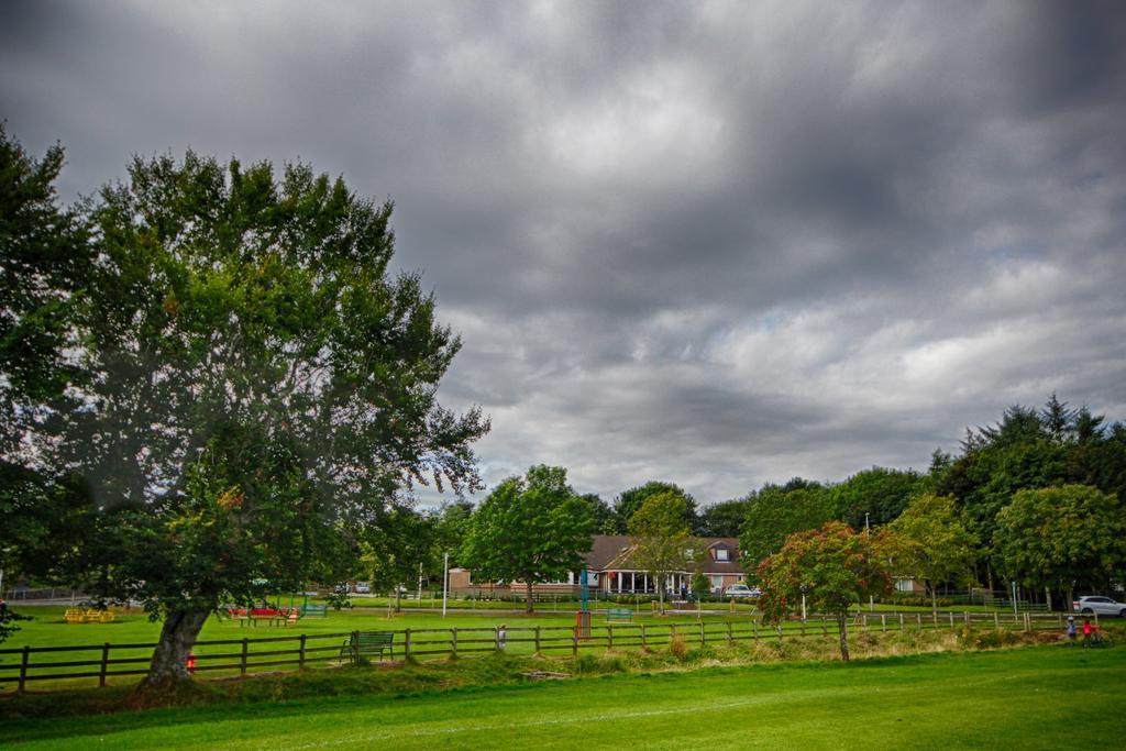 Strathburn Hotel Inverurie By Compass Hospitality Bagian luar foto