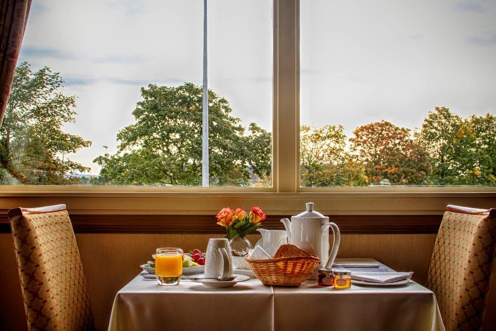 Strathburn Hotel Inverurie By Compass Hospitality Bagian luar foto