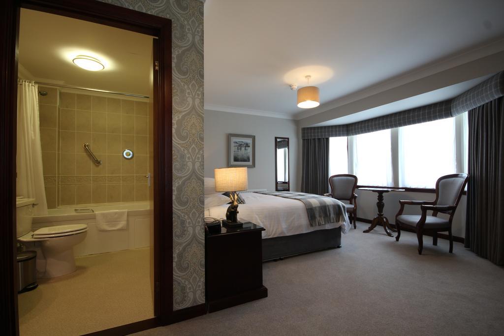 Strathburn Hotel Inverurie By Compass Hospitality Bagian luar foto
