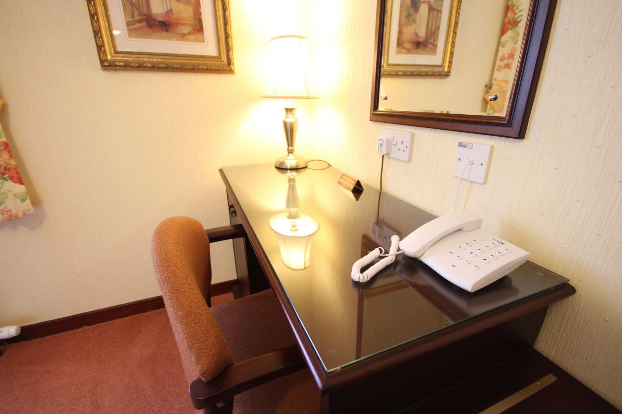 Strathburn Hotel Inverurie By Compass Hospitality Bagian luar foto