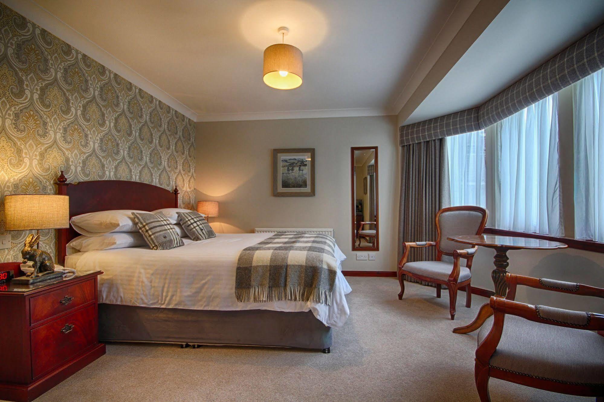 Strathburn Hotel Inverurie By Compass Hospitality Bagian luar foto