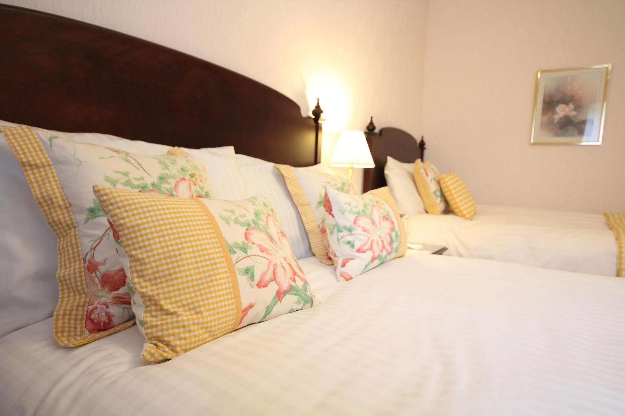 Strathburn Hotel Inverurie By Compass Hospitality Bagian luar foto