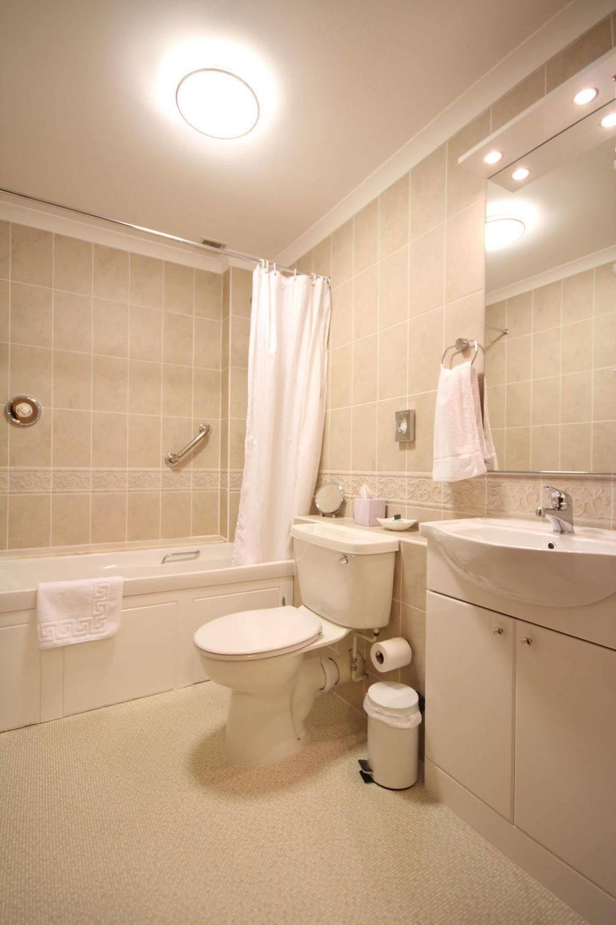 Strathburn Hotel Inverurie By Compass Hospitality Bagian luar foto