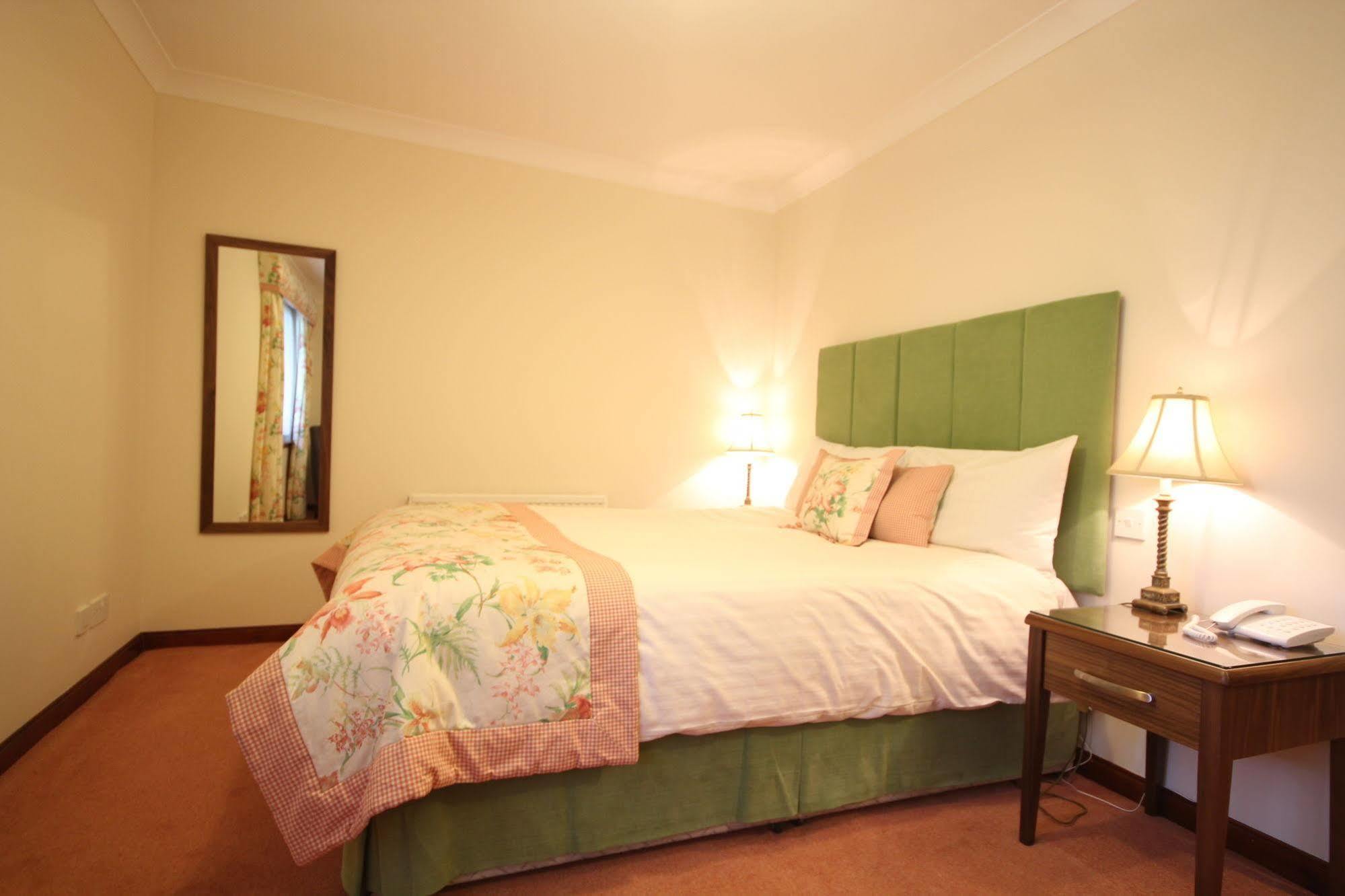 Strathburn Hotel Inverurie By Compass Hospitality Bagian luar foto